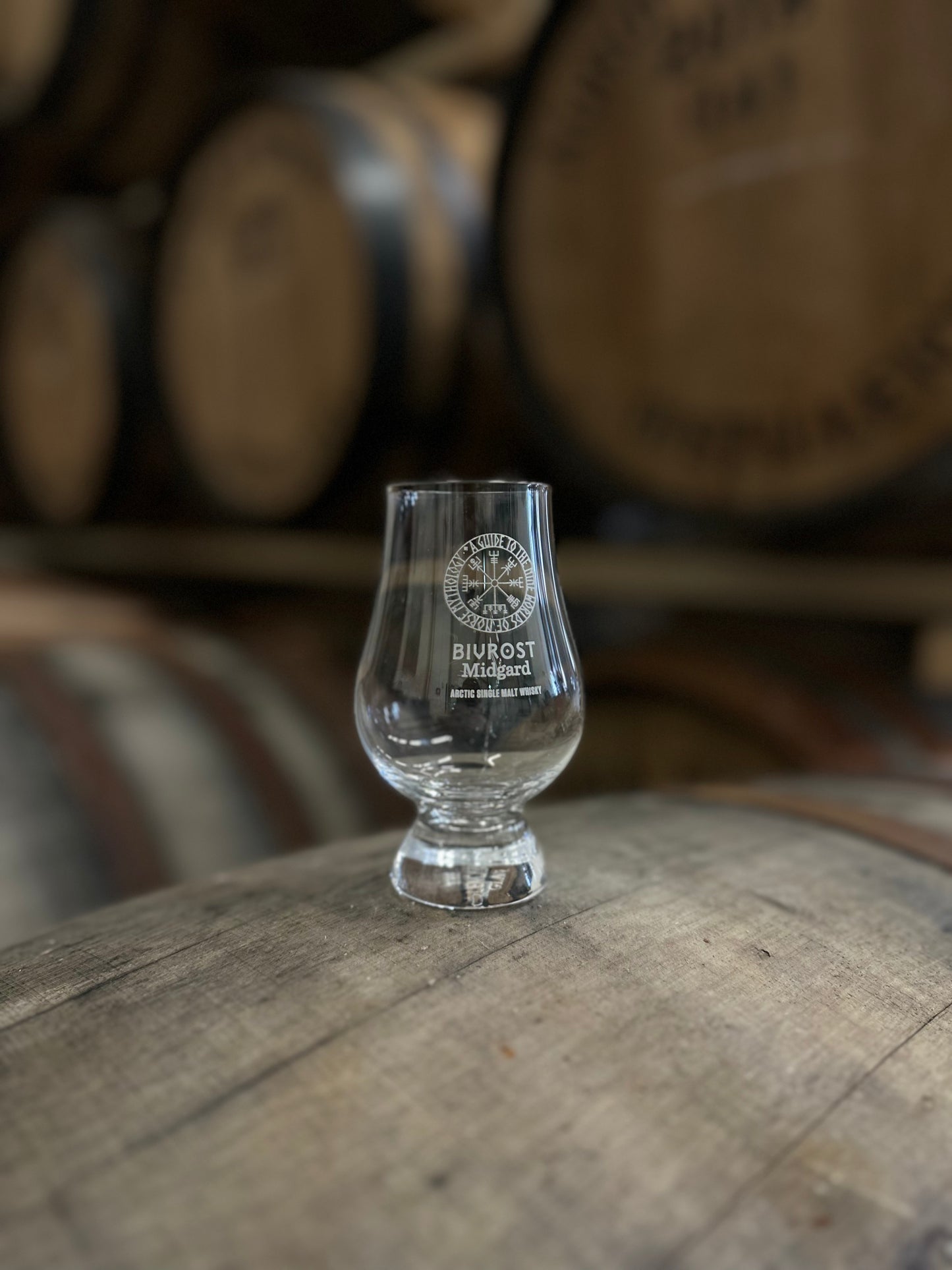 Midgard glass front